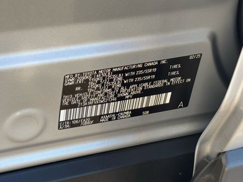 Certified 2025 Toyota RAV4 XLE Premium image 29