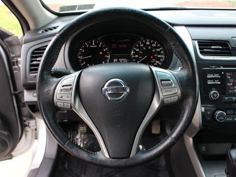 Used 2015 Nissan Altima 2.5 SL image 21