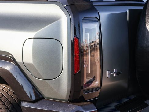 Used 2024 GMC Hummer EV 3X AWD/4WD image 11