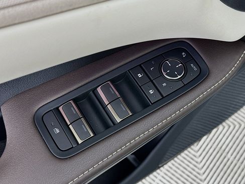 New 2026 Lexus RX 350 image 18