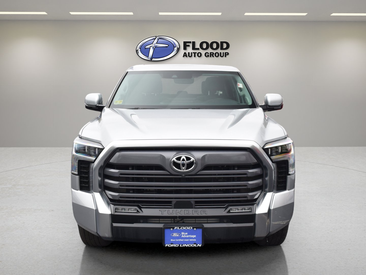 Used 2023 Toyota Tundra Limited AWD/4WD image 2