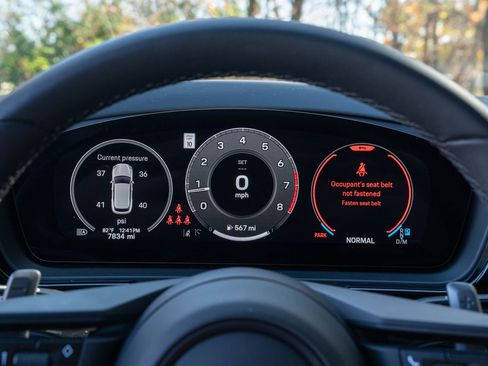 Certified 2025 Porsche Cayenne image 26