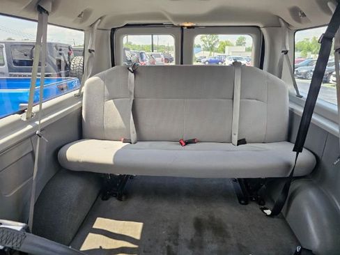 Used 2011 Ford E-350 and Econoline 350 XLT image 27