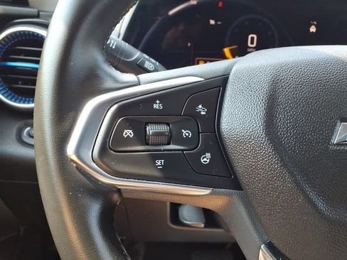 Used 2024 Chevrolet Trax LT w/ Driver Confidence Package FWD image 14