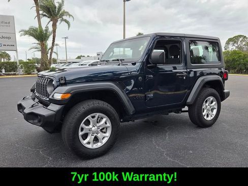 Used 2025 Jeep Wrangler Sport AWD/4WD image 3