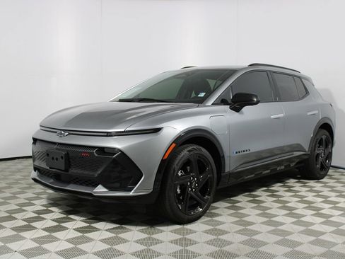 Used 2024 Chevrolet Equinox EV RS image 35