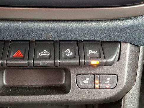 Used 2022 Chevrolet Colorado Z71 image 29