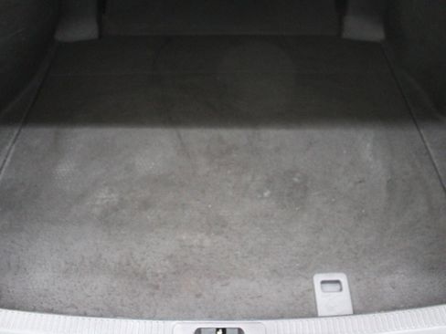 Used 2021 Toyota Camry LE FWD image 9
