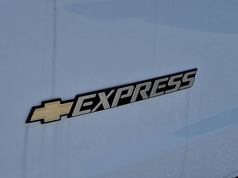 New 2025 Chevrolet Express 3500 w/ Driver Convenience Package RWD image 19