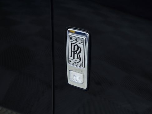 Used 2022 Rolls-Royce Ghost image 9