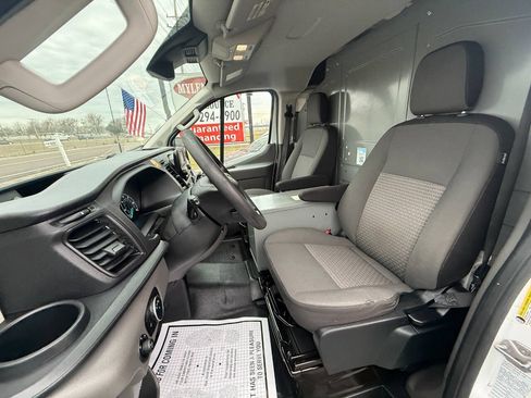 Used 2023 Ford Transit 250 Low Roof AWD image 8