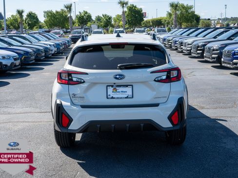 Certified 2024 Subaru Crosstrek 2.0i Premium w/ Crosstrek Mirror Package AWD/4WD image 4