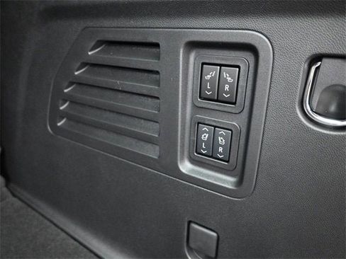 New 2026 Chevrolet Traverse High Country w/ LPO, Floor Liner Package image 34