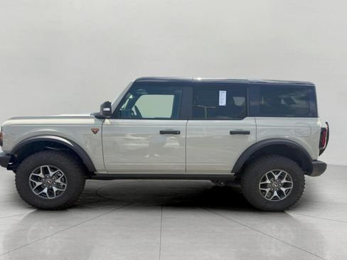 Used 2025 Ford Bronco Badlands AWD/4WD image 5