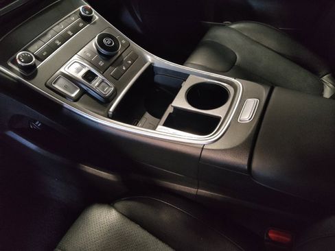 Used 2022 Hyundai Santa Fe SEL FWD image 26