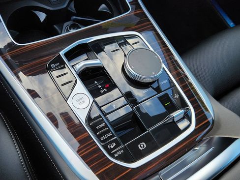 New 2026 BMW X5 xDrive50e AWD/4WD image 18