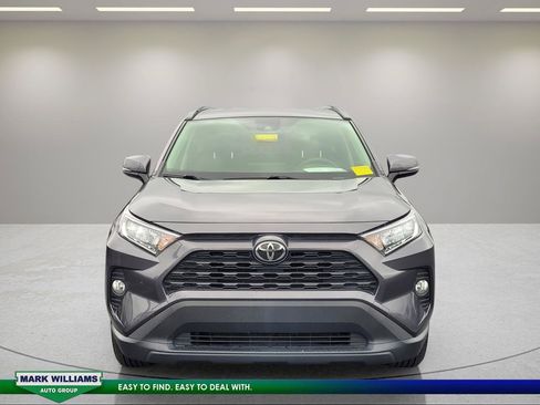 Used 2020 Toyota RAV4 XLE w/ All Weather Liner Package AWD/4WD image 9