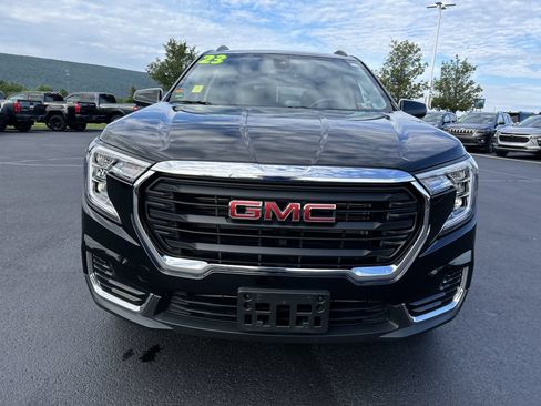 Used 2023 GMC Terrain SLE w/ Driver Convenience Package AWD/4WD image 13