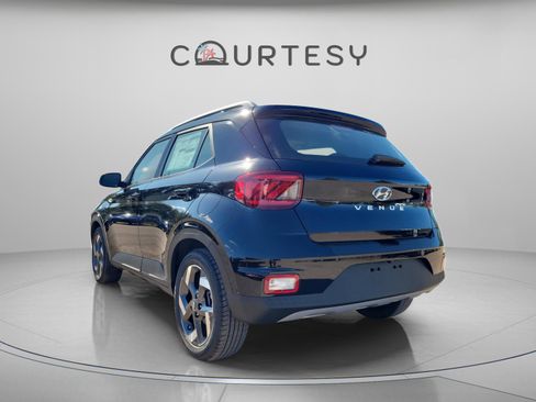 New 2026 Hyundai Venue SEL image 2