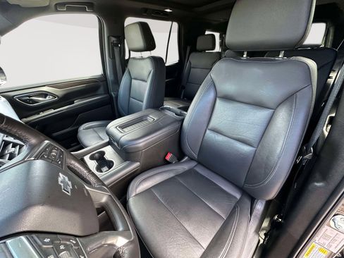 Used 2021 Chevrolet Tahoe Z71 w/ Z71 Off-Road Package AWD/4WD image 23