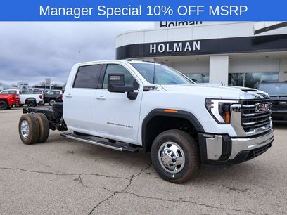 New 2026 GMC Sierra 3500 SLE
