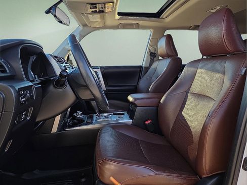 Used 2018 Toyota 4Runner Limited image 15