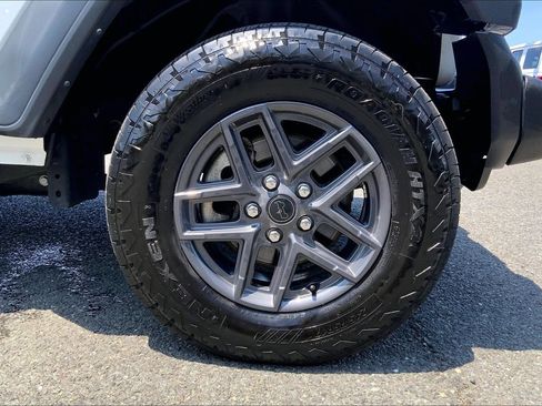 Certified 2024 Jeep Wrangler Unlimited Sport AWD/4WD image 10