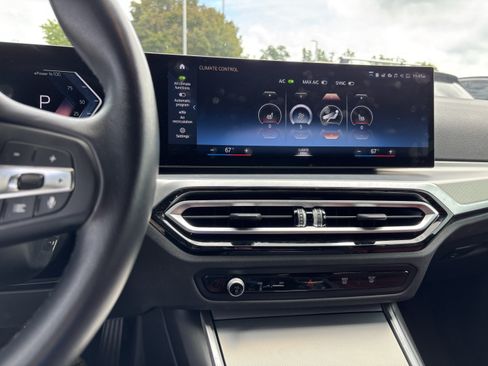 Used 2023 BMW i4 eDrive35 w/ Premium Package RWD image 18