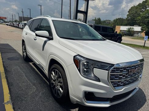 Certified 2023 GMC Terrain Denali w/ Denali Premium Package AWD/4WD image 6