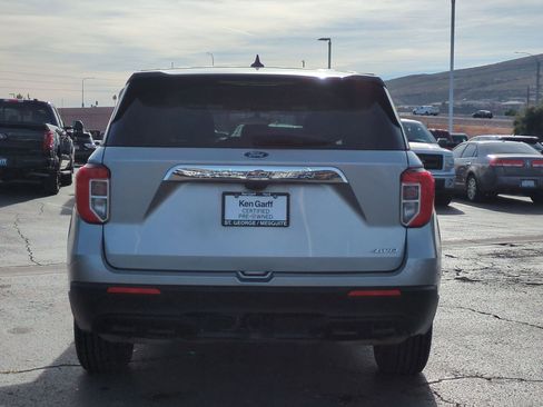 Used 2023 Ford Explorer 4WD w/ Class IV Trailer Tow Package image 4