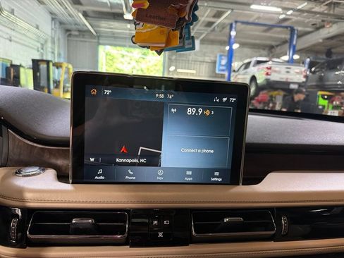 Used 2020 Lincoln Aviator Reserve w/ Equipment Group 201A RWD image 30