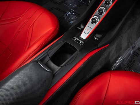 Used 2022 Ferrari 812 GTS RWD image 36