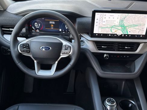 New 2026 Ford Explorer Active w/ Active Comfort Package image 13