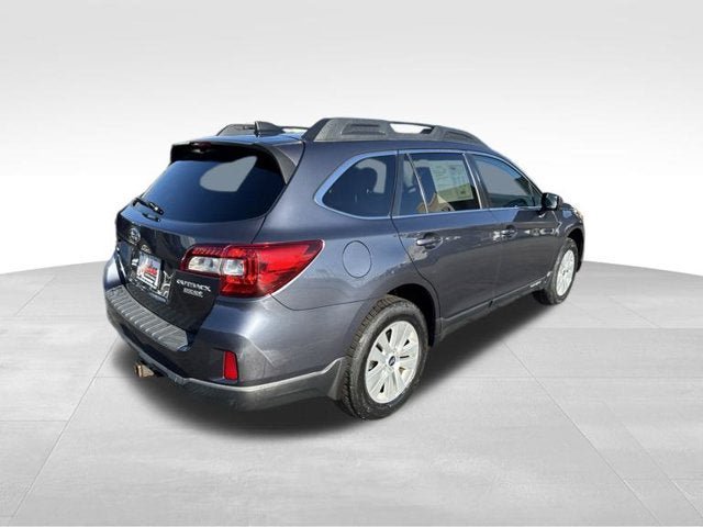 Used 2017 Subaru Outback 2.5i Premium AWD/4WD image 4