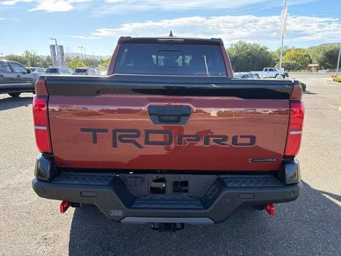 Used 2024 Toyota Tacoma TRD Pro AWD/4WD image 4
