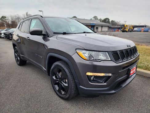 Used 2019 Jeep Compass Altitude image 24