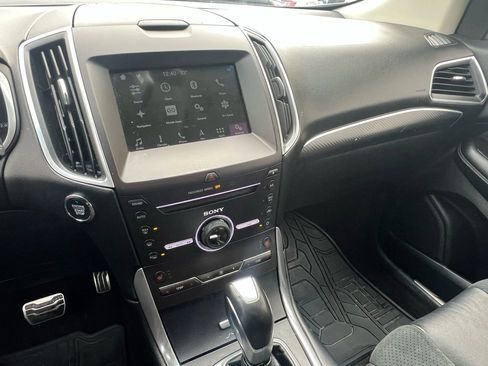 Used 2016 Ford Edge Sport w/ Technology Package image 18
