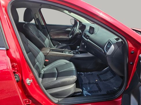 Used 2018 MAZDA MAZDA3 Touring FWD image 25