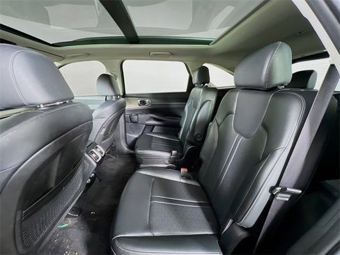 Used 2023 Kia Sorento X-Line EX image 24