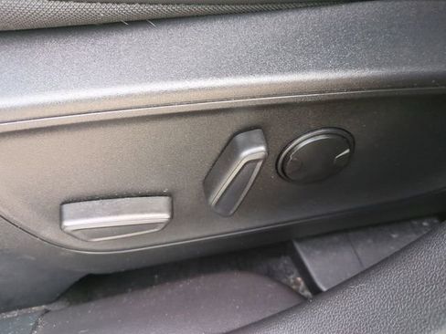 Used 2023 Ford Escape ST-Line w/ Tech Pack #1 image 21