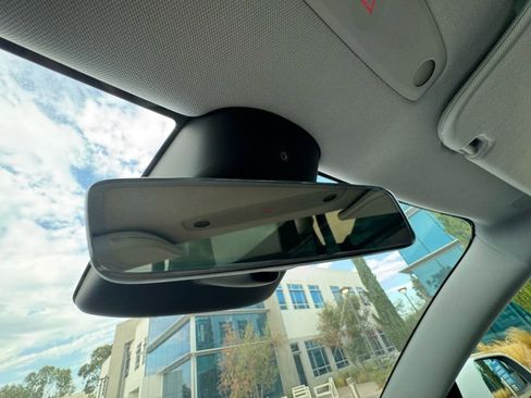 Used 2024 Tesla Model 3 Long Range image 33