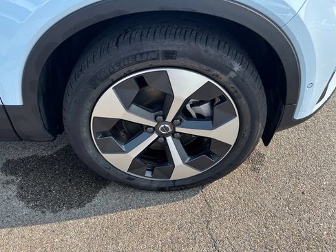Certified 2026 Volvo XC40 B5 Plus w/ Climate Package AWD/4WD image 33