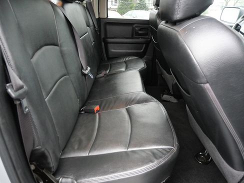 Used 2017 RAM 1500 Express w/ Express Value Package image 26