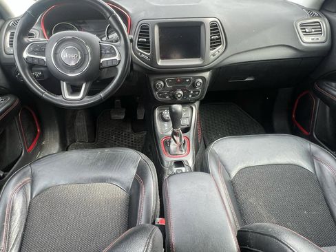 Used 2019 Jeep Compass Trailhawk image 9