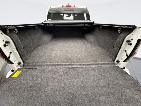 Used 2023 Nissan Frontier PRO-4X w/ Technology Package image 22