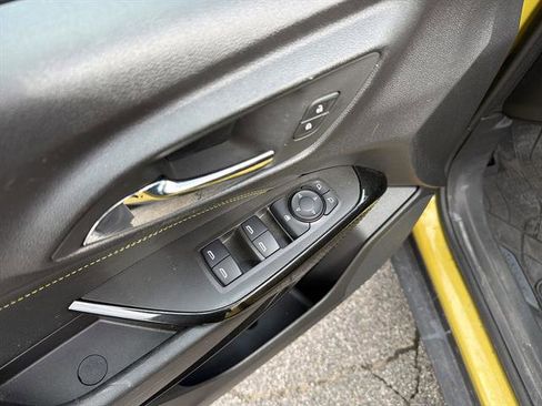 Used 2024 Chevrolet Trax ACTIV w/ Driver Confidence Package image 15