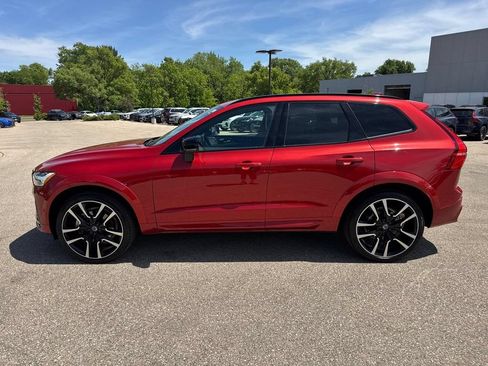 Certified 2023 Volvo XC60 B6 Ultimate w/ Climate Package AWD/4WD image 2