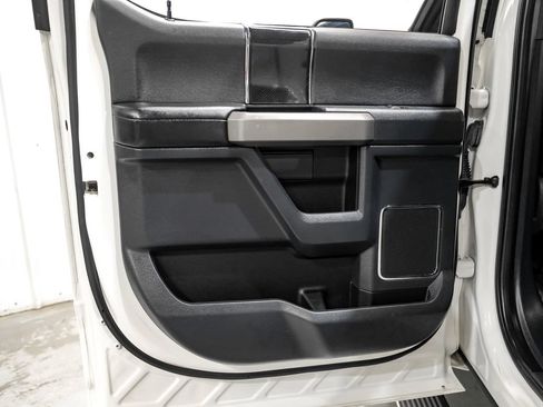 Used 2022 Ford F350 Platinum w/ FX4 Off-Road Package AWD/4WD image 46