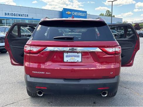 Used 2019 Chevrolet Traverse LT w/ LPO, Black Accent Package AWD/4WD image 19