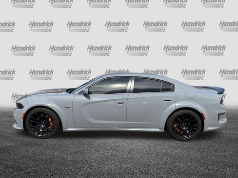 Used 2022 Dodge Charger Scat Pack RWD image 7